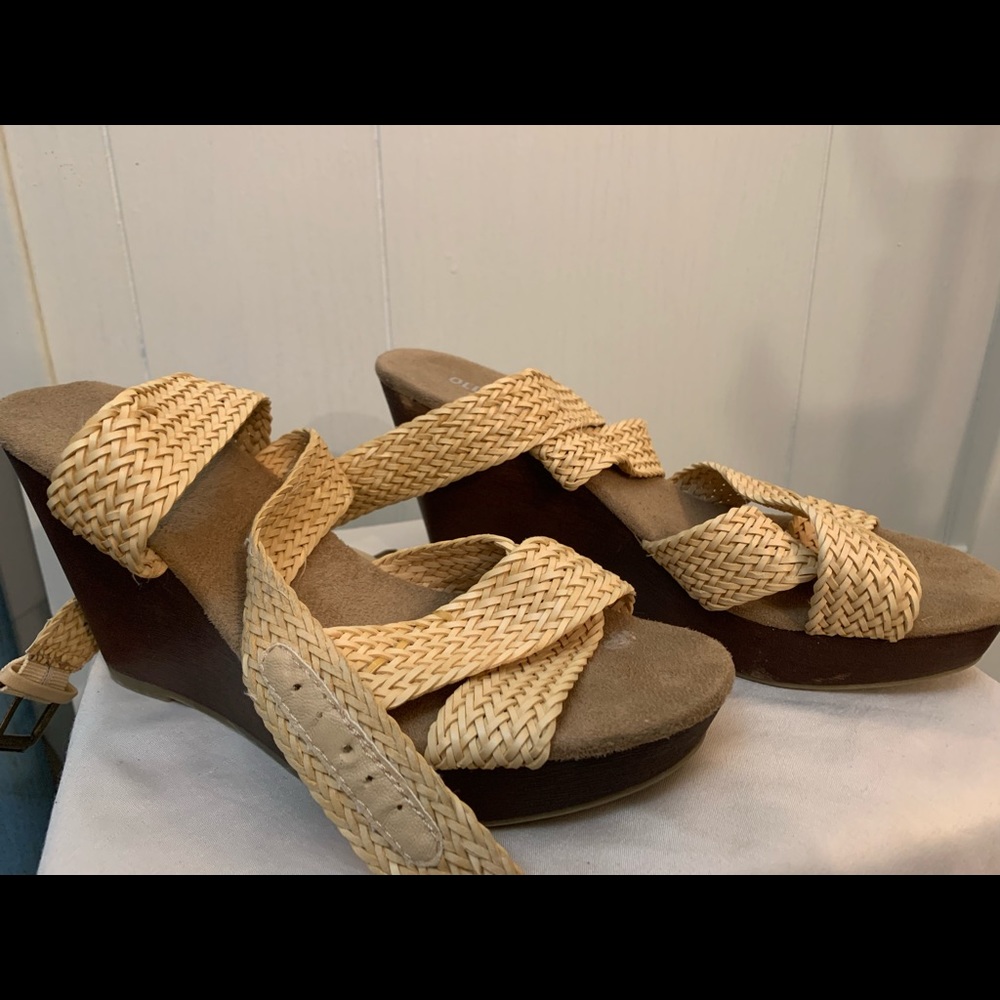 Old Navy wedge